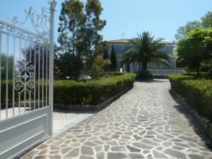 Ville di Prestigio in Vendita a Roseto degli Abruzzi #4