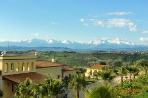 Ville di Prestigio in Vendita a Colonnella #3