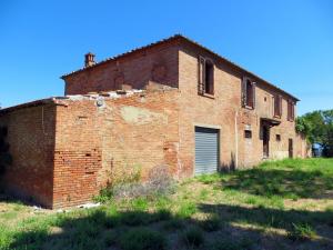 Rustici e Casali in Vendita a Sinalunga #11