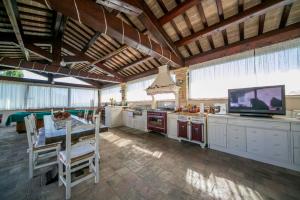 Ville di Prestigio in Vendita a Grottammare #11