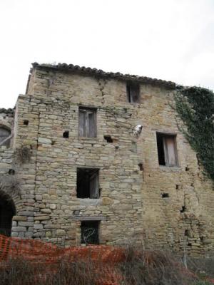 Rustici e Casali in Vendita a Rotella #5