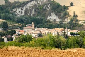 Rustici e Casali in Vendita a Rotella #10