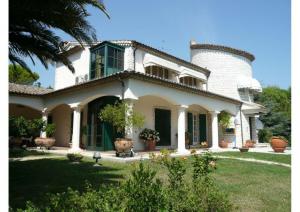 Ville di Prestigio in Vendita a Sant'Elpidio a Mare #2