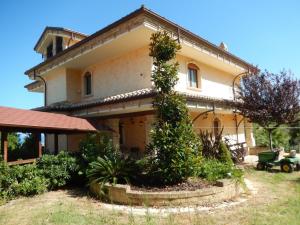 Ville di Prestigio in Vendita a Colonnella #4
