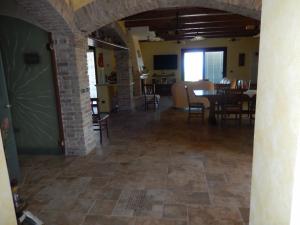 Ville di Prestigio in Vendita a Colonnella #13