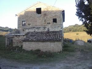 Rustici e Casali in Vendita a Montegiorgio #2