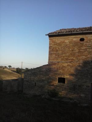 Rustici e Casali in Vendita a Montegiorgio #6