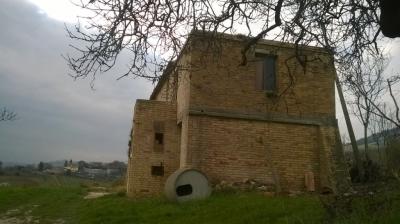 Rustici e Casali in Vendita a Moresco #7