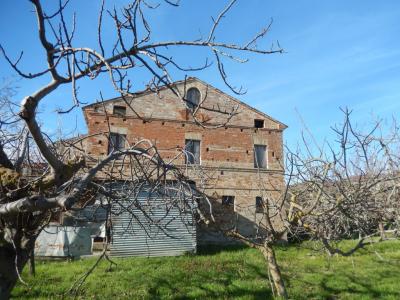 Rustici e Casali in Vendita a Moresco #17