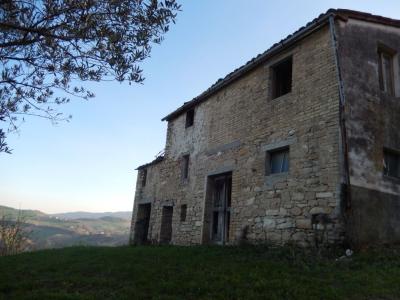 Rustici e Casali in Vendita a Montelparo #22
