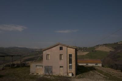 Rustici e Casali in Vendita a Carassai #4