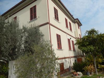 Rustici e Casali in Vendita a Massignano #2