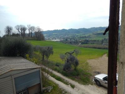 Rustici e Casali in Vendita a Massignano #17