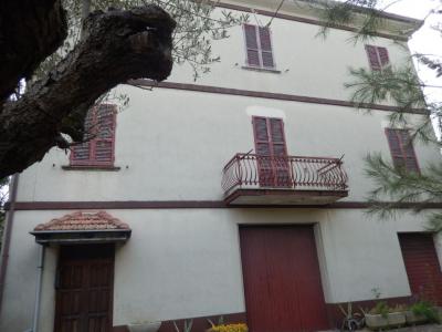 Rustici e Casali in Vendita a Massignano #19