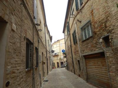 Centri Storici in Vendita a Carassai #21