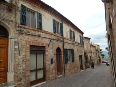 Centri Storici in Vendita a Carassai #23