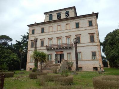 Ville di Prestigio in Vendita a Porto Sant'Elpidio #9