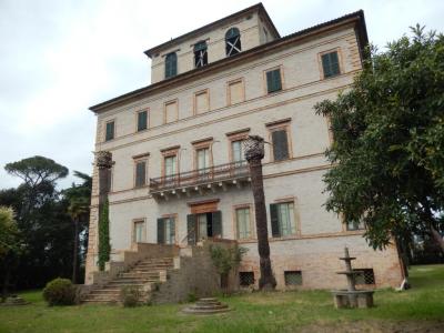 Ville di Prestigio in Vendita a Porto Sant'Elpidio #10