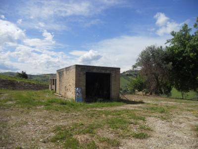 Rustici e Casali in Vendita a Carassai #9