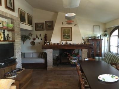 Rustici e Casali in Vendita a Monte San Giusto #7