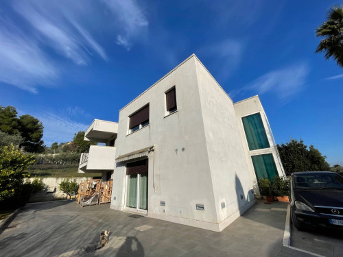 Ville di Prestigio in Vendita a Grottammare #19