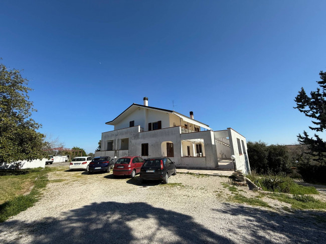 Case indipendenti in Vendita a Cupra Marittima #36