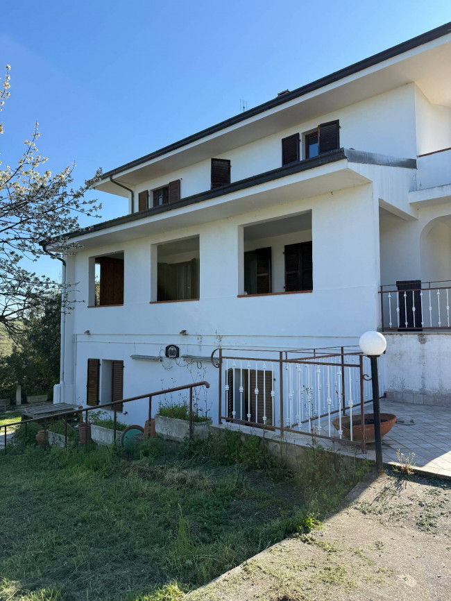 Case indipendenti in Vendita a Cupra Marittima #48