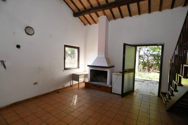 Rustici e Casali in Vendita a Ripatransone #16