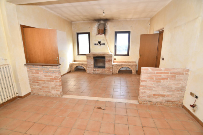 Rustici e Casali in Vendita a Ripatransone #18