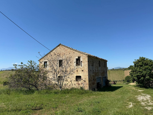 Rustici e Casali in Vendita a Monteprandone #20