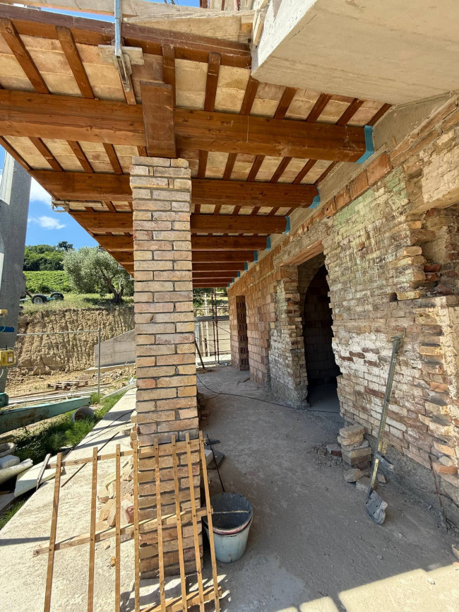 Rustici e Casali in Vendita a Ripatransone #10