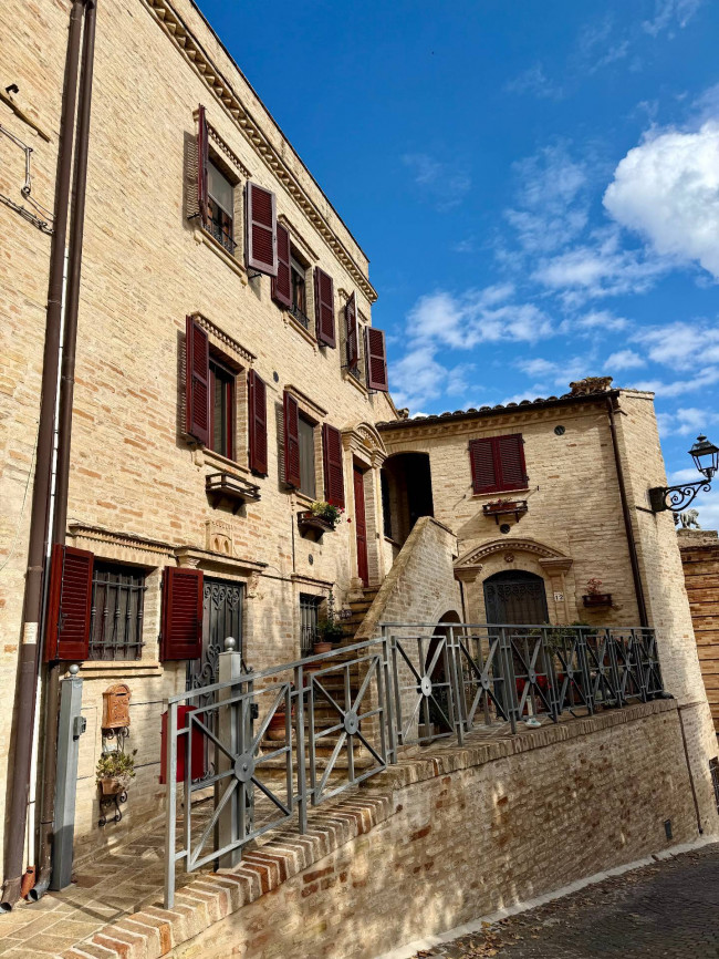 Centri Storici in Vendita a Altidona #4