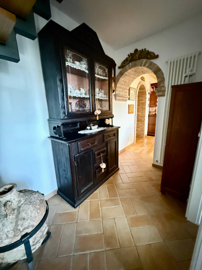 Centri Storici in Vendita a Altidona #11