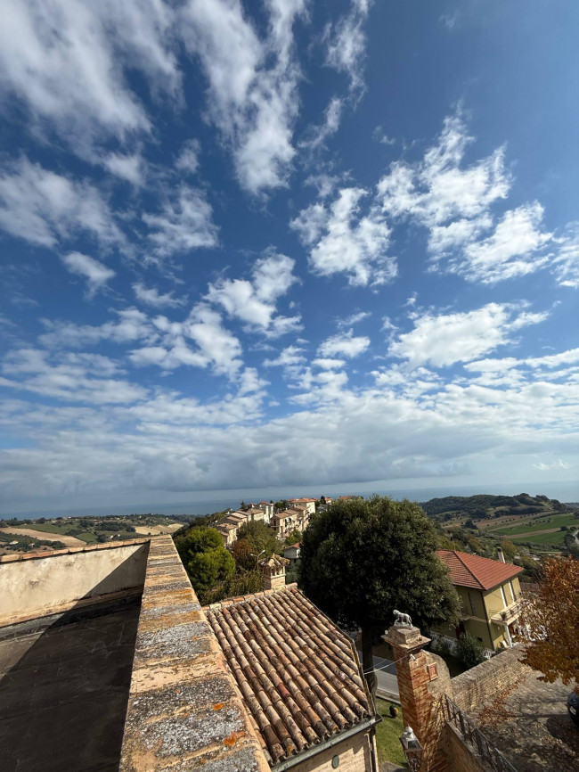 Centri Storici in Vendita a Altidona #36