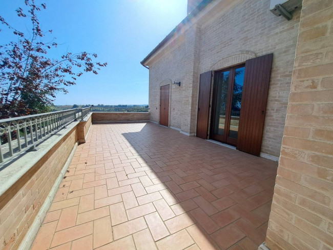 Rustici e Casali in Vendita a Montefiore dell'Aso #19