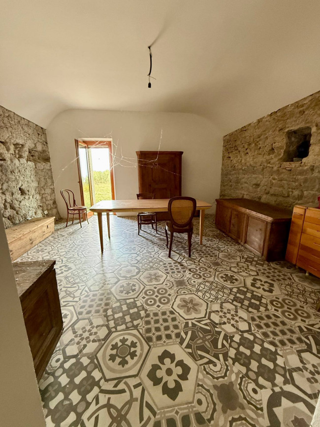 Rustici e Casali in Vendita a Ripatransone #6