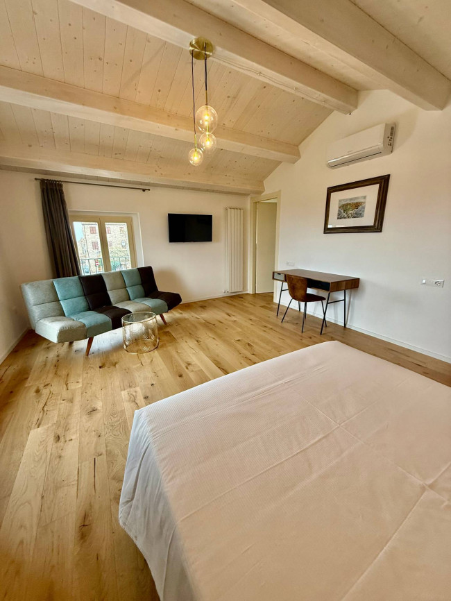 Centri Storici in Vendita a Altidona #13