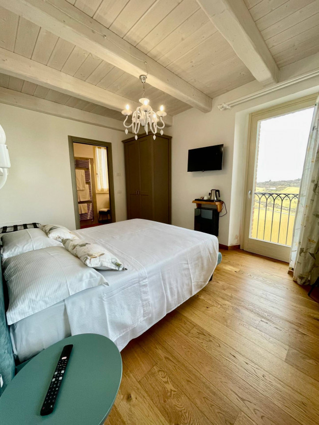 Centri Storici in Vendita a Altidona #2