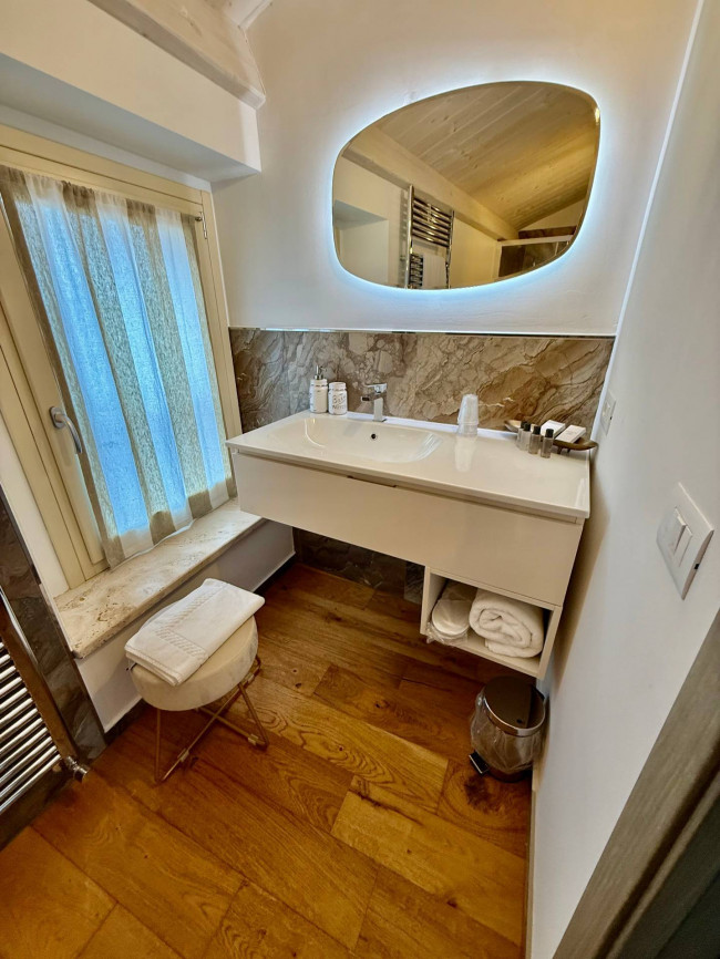 Centri Storici in Vendita a Altidona #16