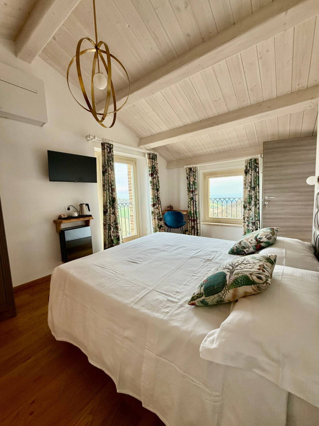 Centri Storici in Vendita a Altidona #18