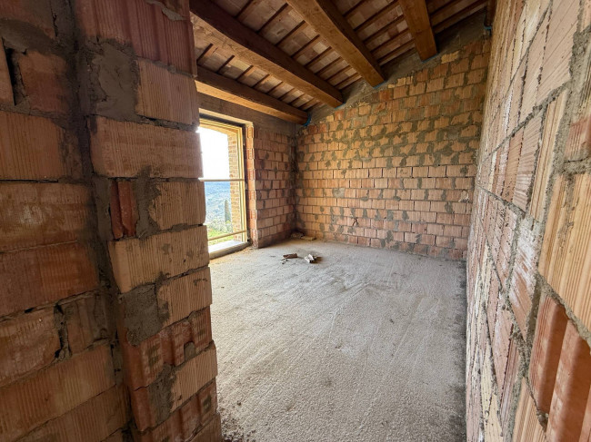 Rustici e Casali in Vendita a Ripatransone #15