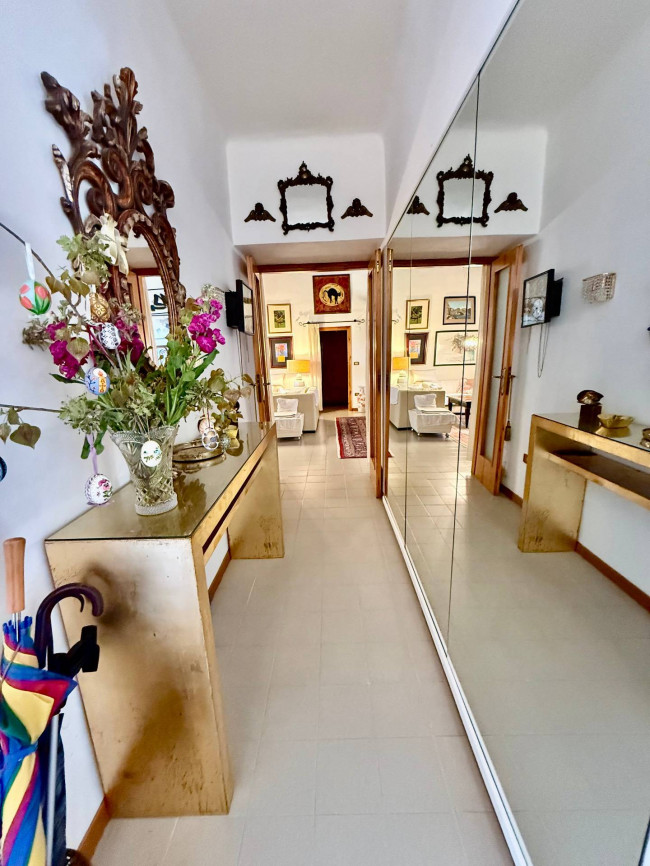 Rustici e Casali in Vendita a Offida #11