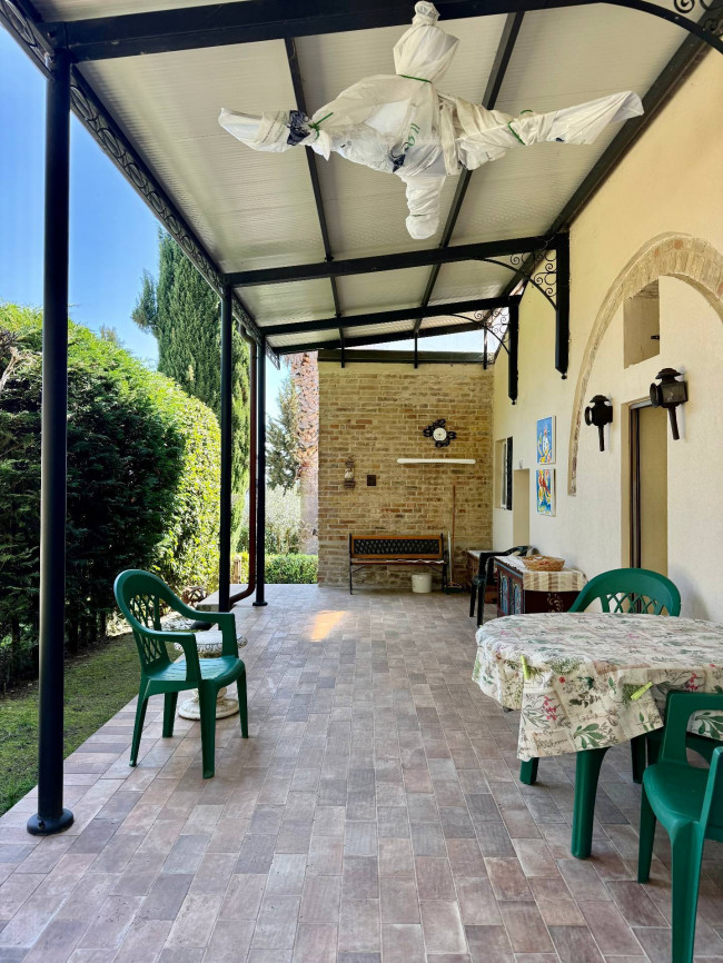 Rustici e Casali in Vendita a Offida #25