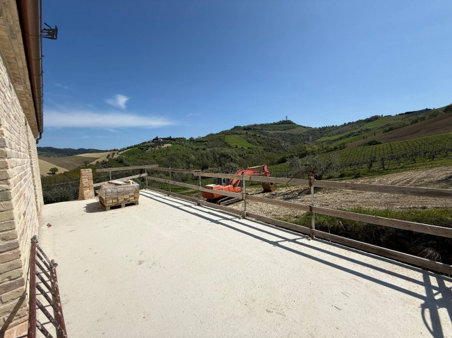 Rustici e Casali in Vendita a Ripatransone #20